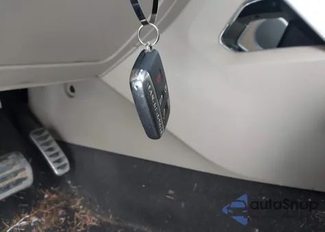 2015 Land Rover Range Rover Evoque Pure z USA, uszkodzony, nr VIN SALVP2BG0FH962342